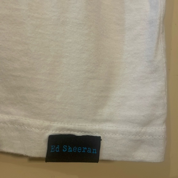 2/$30 Ed Sheeran Divide Tour Concert T-Shirt Size Small - Picture 11 of 16